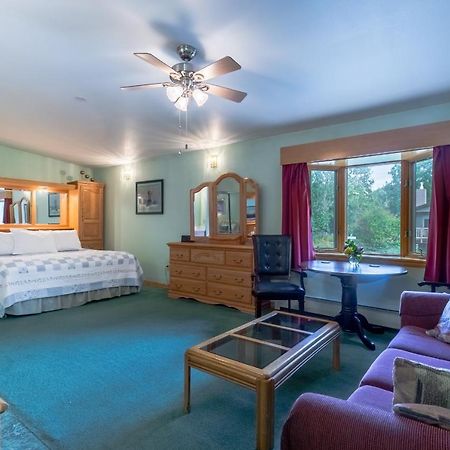 Alaska House Of Jade Bed And Breakfast Anchorage Exterior photo