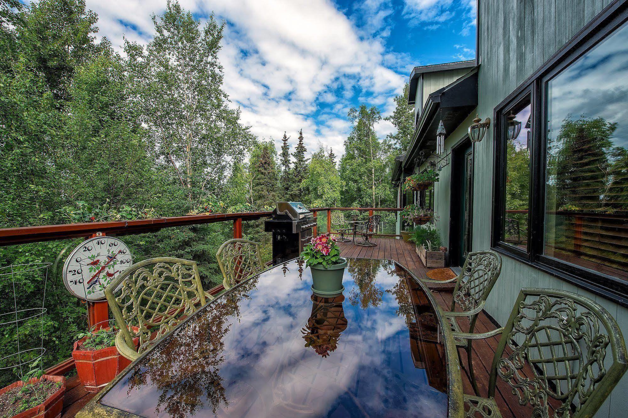 Alaska House Of Jade Bed And Breakfast Anchorage Exterior photo
